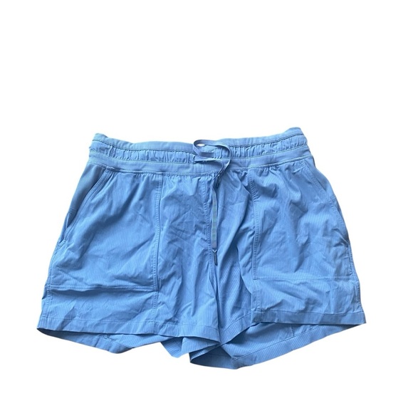 Lululemon Spring Break Away shorts - Picture 3 of 12